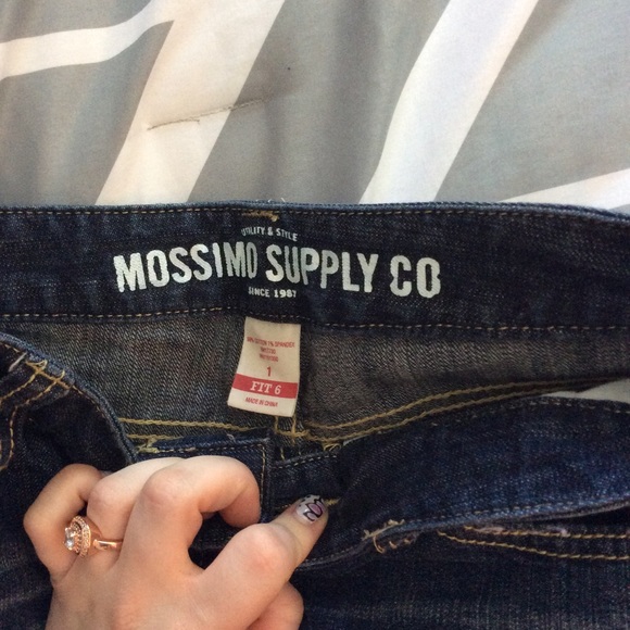 Fun capris - Picture 3 of 3